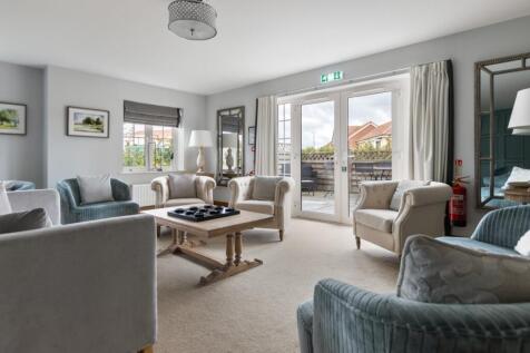 Clubhouse Lounge