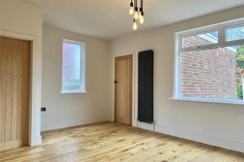 Sitting/Dining Room