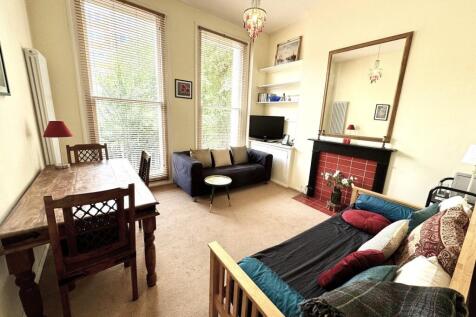 West facing lounge/diner