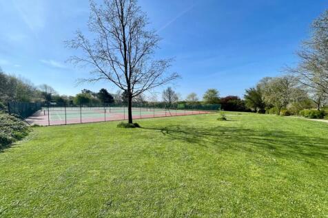 Tennis and recreation in Dyke Road Park