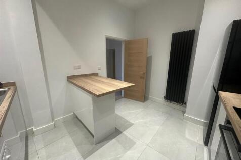 Kitchen pic.jpg