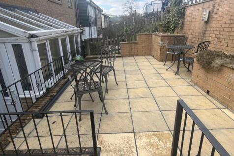 35 banks patio.jpg