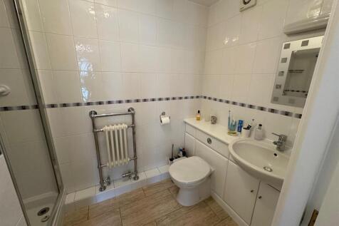Ensuite.jpg