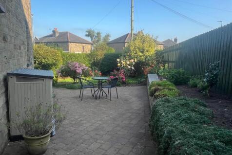hepton Drive garden.jpg