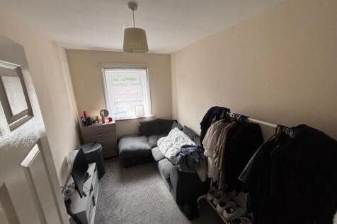 Bedroom 3.jpg