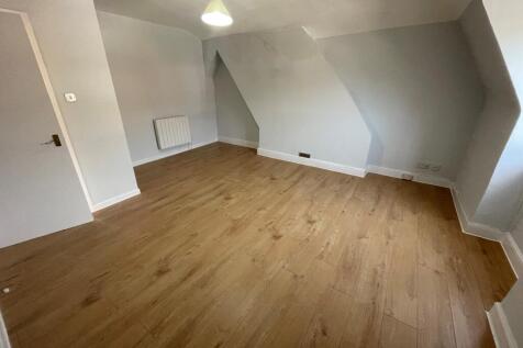 Living Room (2)