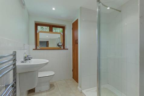 Shower Room.jpg
