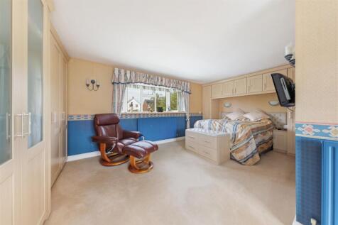 Larkrise-48A.jpg