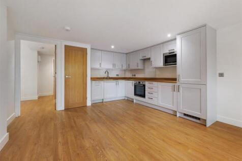 RiversideApt3-10A.jpg