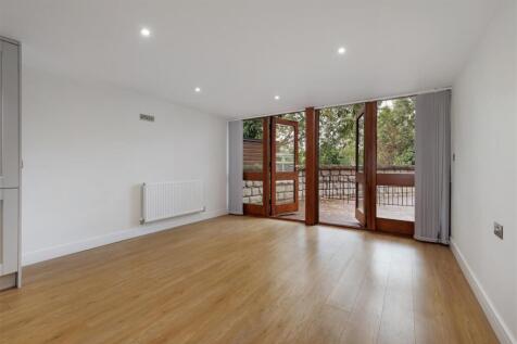RiversideApt3-03A.jpg