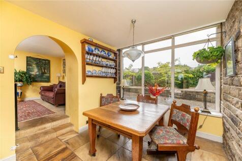 Breakfast Room