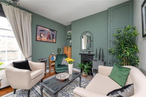 Bedroom/Living Room