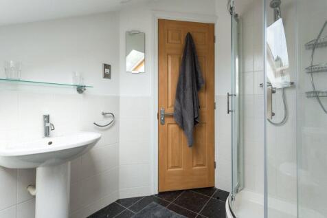 Master En-Suite