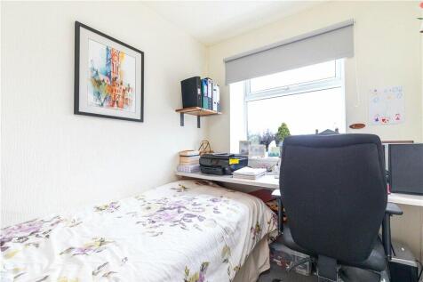 Bedroom / Study