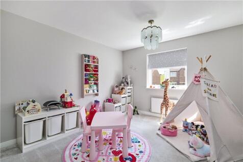 Bedroom 3/Play Room