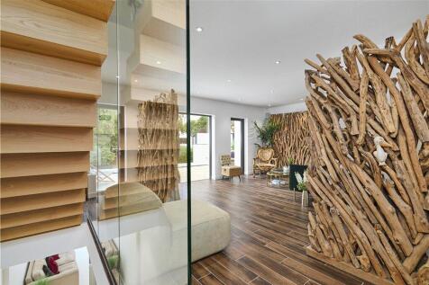 Style &amp; Space