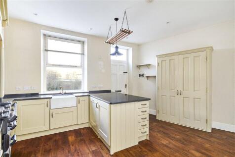 Light &amp; Spacious