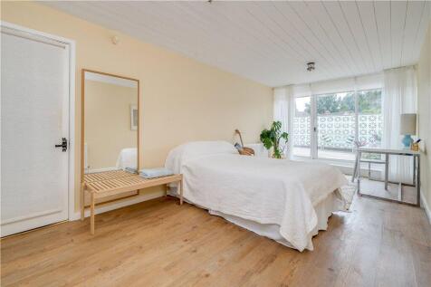 Bedroom 4 W Terrace