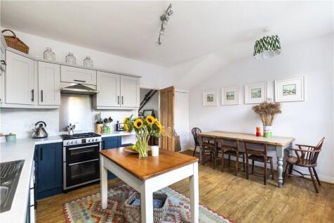 Light &amp; Spacious