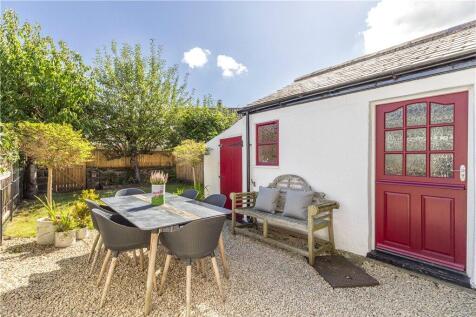 Al Fresco Dining