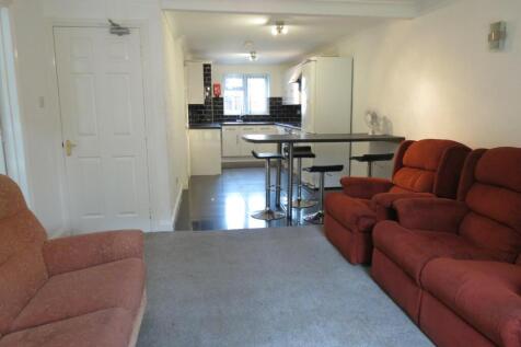 Lounge Kitchen