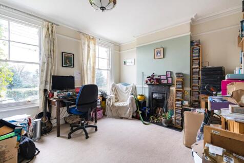 Living Room/Study