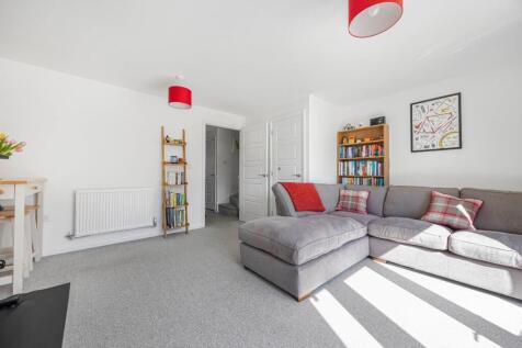 Sitting/Dining Room