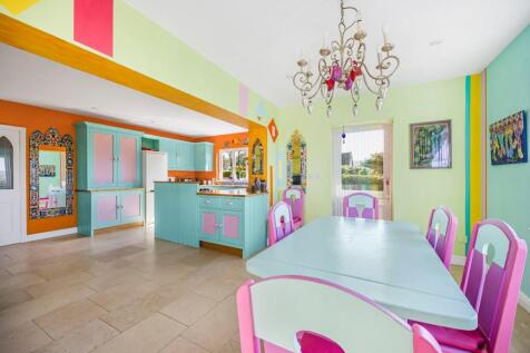 Kitchen/Dining