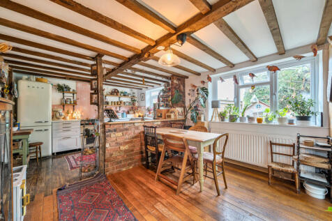 Kitchen/Dining