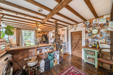Kitchen/Dining