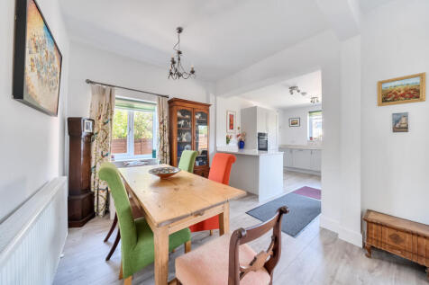 Kitchen/Dining