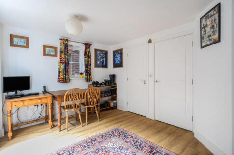 Bedroom/Reception