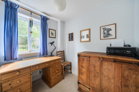 Bedroom/Study