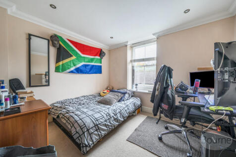 a3b8d0d1-aded-4c4...