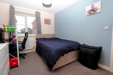Bedroom 3 (First Floor)