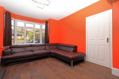 Through Open Plan Kitchen/Diner/Lounge