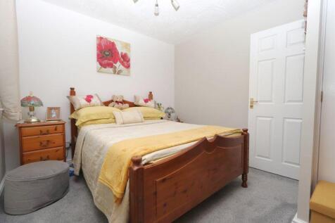 Bedroom 2/3
