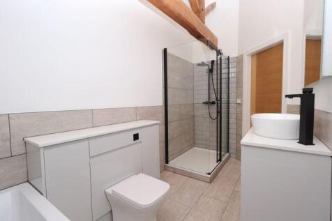 First Floor Family Bathroom