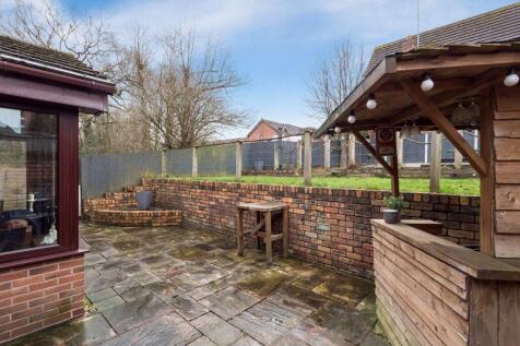 Patio &amp; Garden 