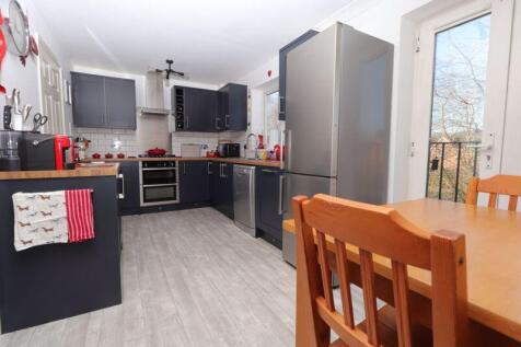 Dining Kitchen (First Floor)