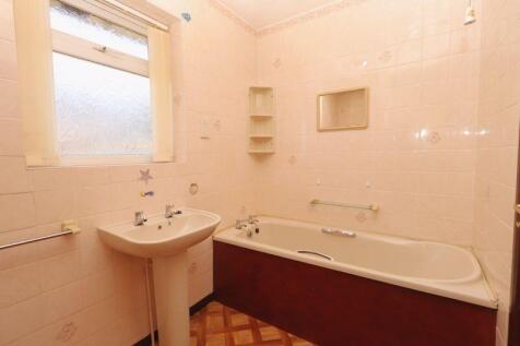 First Floor Family Bathroom