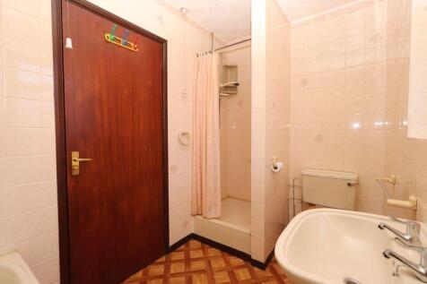 First Floor Family Bathroom