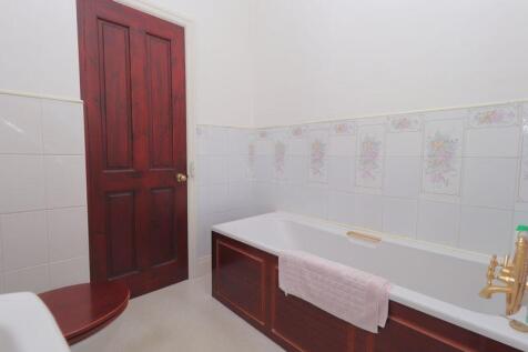 First Floor Bathroom