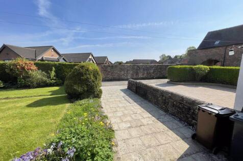 Garden &amp; Parking