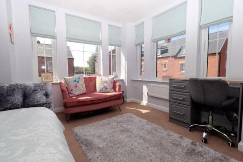 Bedroom 1 (First Floor)
