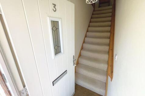 Entrance &amp; Stairs To First Floor ...