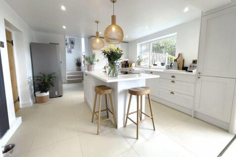 Kitchen/Diner/Living Area