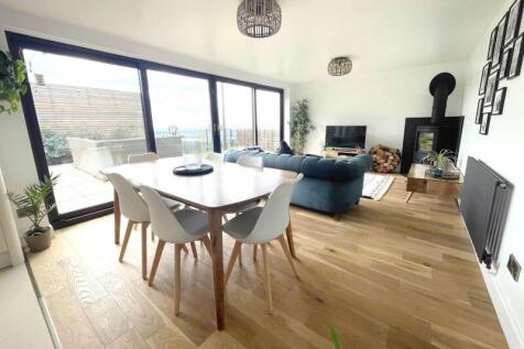 Kitchen/Diner/Living Area