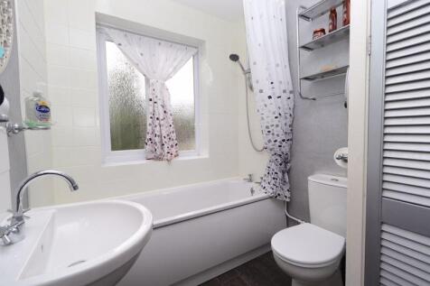First Floor Bathroom