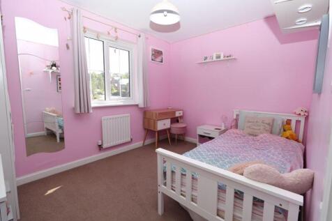 Bedroom 4 (First Floor)